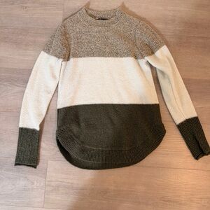 Color-block knit sweater